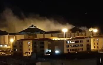 Incendio afectó a mas de 15 locales en Centro Comercial Puente Real de Barcelona