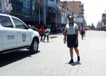 Arrestaron a un hombre por maltratar a sus hijos