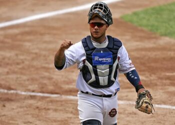 Juan Apodaca se despidió de Tiburones de La Guaira