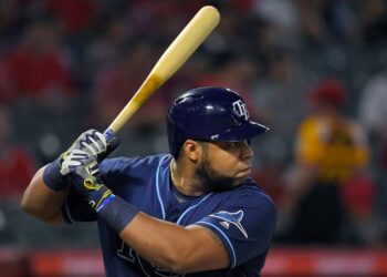 Jesús Aguilar fue reclamado en waivers por Marlins de Miami
