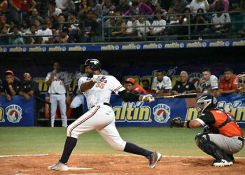 Caribes se amparó en su poder para batir a Águilas