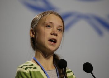 Thunberg dedica el premio la “persona del año” a los jóvenes