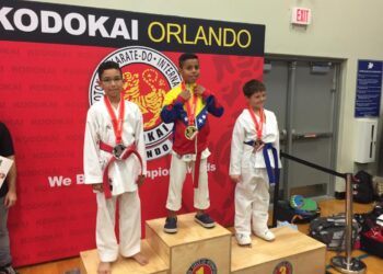 Samuel Gómez deja en alto el pabellón tricolor pese a su corta edad