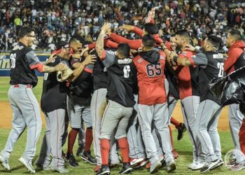 Cardenales dejó en el terreno a Caribes y la final se extendió al séptimo juego