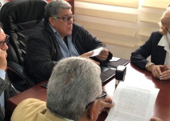 COV y Club Paracotos firmaron acuerdo de cooperación