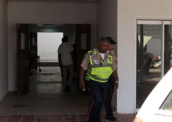 Hombre murió electrocutado en la vía a Soledad