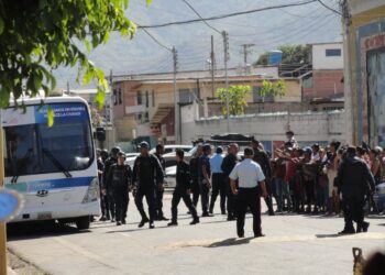 Trasladaron a 22 presos a otros recintos policiales