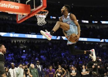 Derrick Jones Jr. gana el concurso de clavadas de la NBA (+Video)