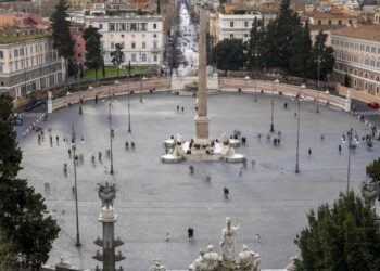 Papa limita las bendiciones públicas para combatir la propagación del virus