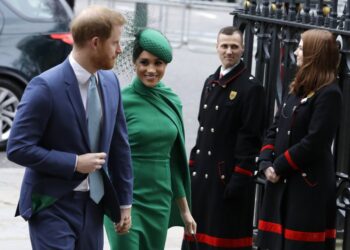 Harry y Meghan exigen "empatía y amabilidad"contra el virus