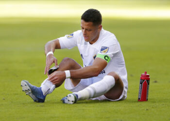 Chicharito debuta con empate con el Galaxy