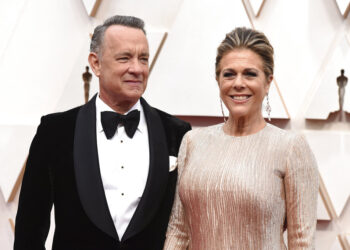 Tom Hanks y Rita Wilson abandonan hospital donde permanecían por contagio de coronavirus