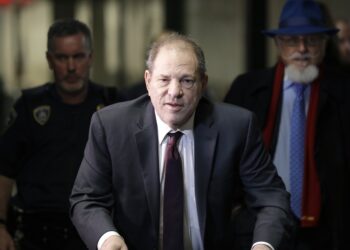 Harvey Weinstein es sentenciado a 23 años en prisión