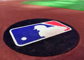 Grandes Ligas optarían por mudar juegos por coronavirus