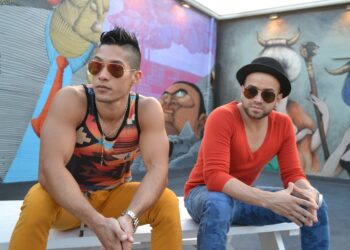 Chyno y Nacho estrenan versión acústica de “Raro”