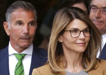 Loughlin y Giannulli a prisión en escándalo universitario