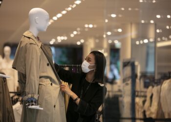 Japón levanta por completo el estado de emergencia