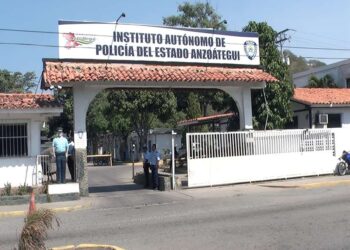 Brigadas Canina y Marítima de Polianzoátegui refuerzan patrullaje en la entidad