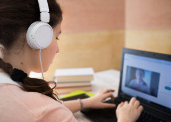 Rotary Barcelona invitó a seminario online para jóvenes