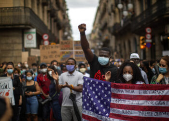 Miles de personas protestaron contra el racismo en todo el mundo