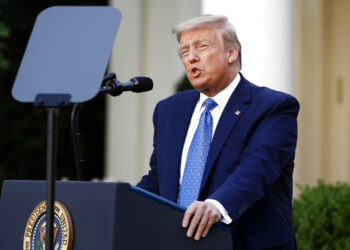 Virus y protestas obligan a redirigir la campaña de Trump