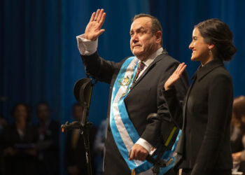 Ciento cincuenta contagios en casa presidencial de Guatemala