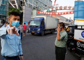 Pekín registra un nuevo brote de coronavirus en un mercado local