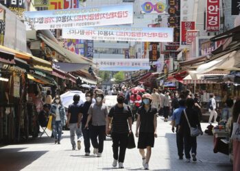 Surcorea reporta 67 nuevos casos de COVID-19