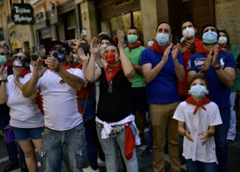 COVID-19: Contagios y muertes siguen en alza en Latinoamérica