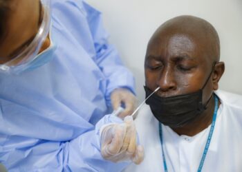 Estados Unidos: Más probable que negros sean hospitalizados por COVID-19