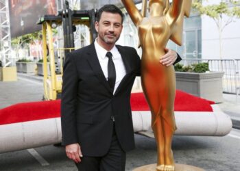 Kimmel será anfitrión de los Emmy en septiembre