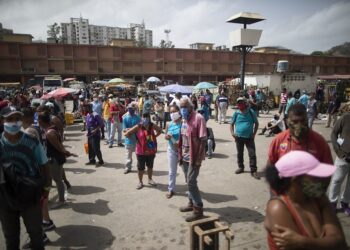 Mercados contribuyen a contagios de coronavirus en América Latina
