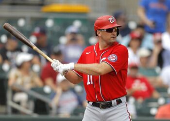 Temor por coronavirus altera rósters en MLB