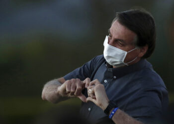 Presidente Bolsonaro vuelve a dar positivo a coronavirus