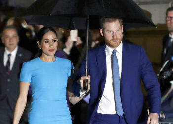 Meghan lucha por anonimato de amigas en demanda a periódico