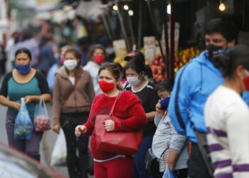 Saqueos y heridos en protesta contra cuarentena en Paraguay