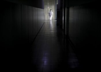 AP: Médicos argentinos entre el miedo y la pandemia