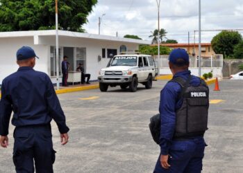 Atraparon a tres hombres con 190 litros de parafina y otro con creepy