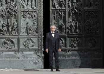 Bocelli, quien tuvo COVID-19, se dice humillado por cuarentena