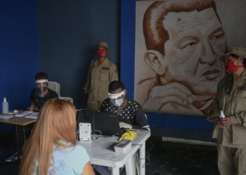 Pandemia de COVID-19 ayuda a Maduro a afianzarse en el poder