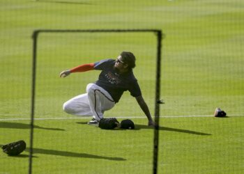Jugar en tiempos de COVID-19, un riesgo que algunos astros de MLB no desean correr (+Fotos)
