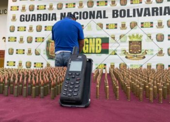 Capturaron a un hombre con 3 mil 529 municiones de guerra