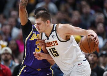 Nuggets de Denver cierra centro de entrenamiento por coronavirus