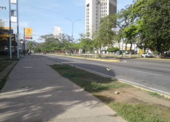 Calles de Puerto La Cruz estuvieron menos concurridas este lunes  (+Fotos)