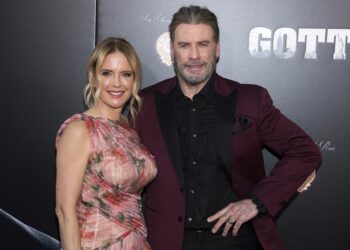 Muere Kelly Preston, actriz y esposa de John Travolta
