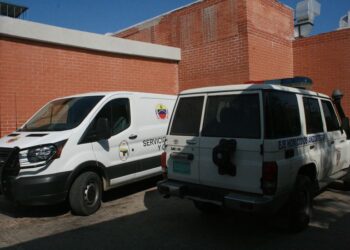 Un joven murió y otro resultó herido al inhalar gases de un vehículo  ﻿