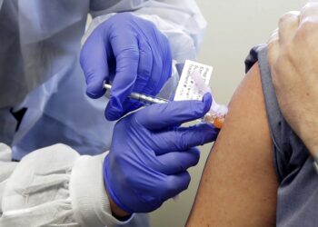 GB comprará 90 millones de dosis de vacunas para coronavirus