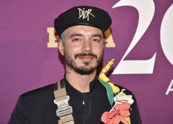J Balvin dice que se está recuperando de coronavirus