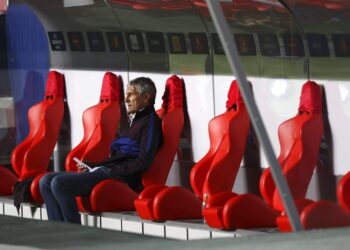 Quique Setién dejó de ser entrenador de Barcelona