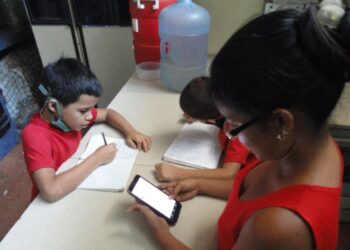 Colegios privados toman precauciones ante posibilidad de iniciar clases presenciales